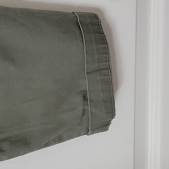 Maison Jules Size 2 LouLou Weekend Casual Light Khaki Green Cuffed Ankle Pants. - Picture 6 of 15